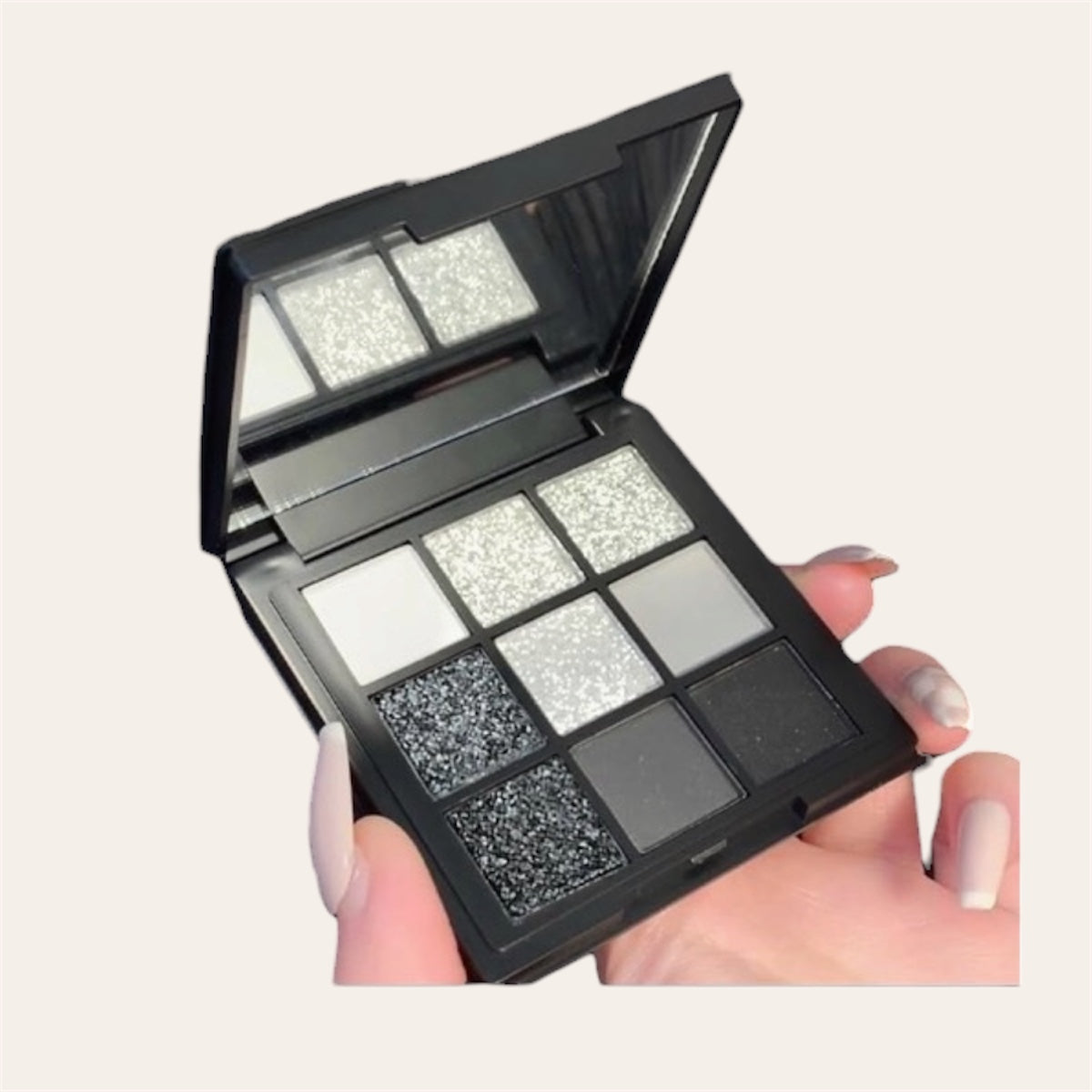 TATI BEAUTY Smokey Glam Eyeshadow Palette